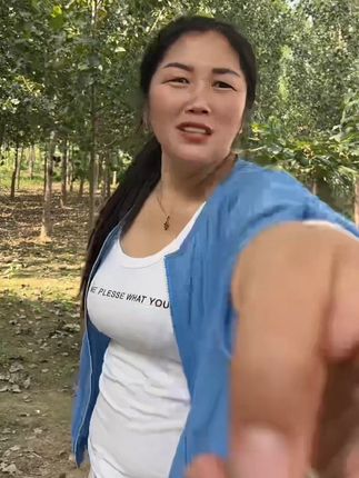 农村生活乐子多,二妞又上当了😂😂😂