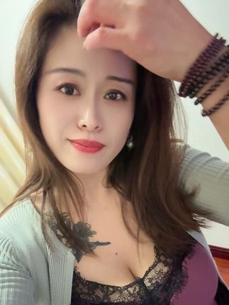 开心果上线!每天笑一笑,生活更精彩!