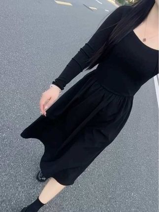 丢了孩子,谁都可以过上一人吃饱全家不饿的日子 ,不要炫耀你有多自由潇酒,那是放弃孩子的责任换来 的,一声妈妈就是一生的责任,我的孩子羽翼未满,我 必须刀枪不入...#今日穿搭 #穿搭穿搭 #显高显瘦 #强烈推荐