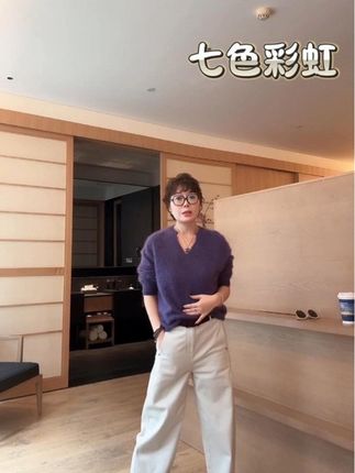 山羊绒+ 绵羊毛V领拉毛绒多巴胺毛衣【勿机洗】 #穿搭 #显瘦穿搭 #热门 #毛衣 #水木夫妻