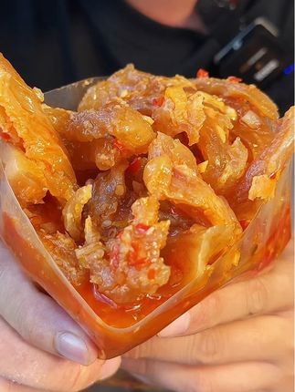 牛蹄筋酸辣爽口 酸辣牛蹄筋每一块都是人工精修去油的,配料表干净吃的更放心#牛蹄筋 #太好吃了