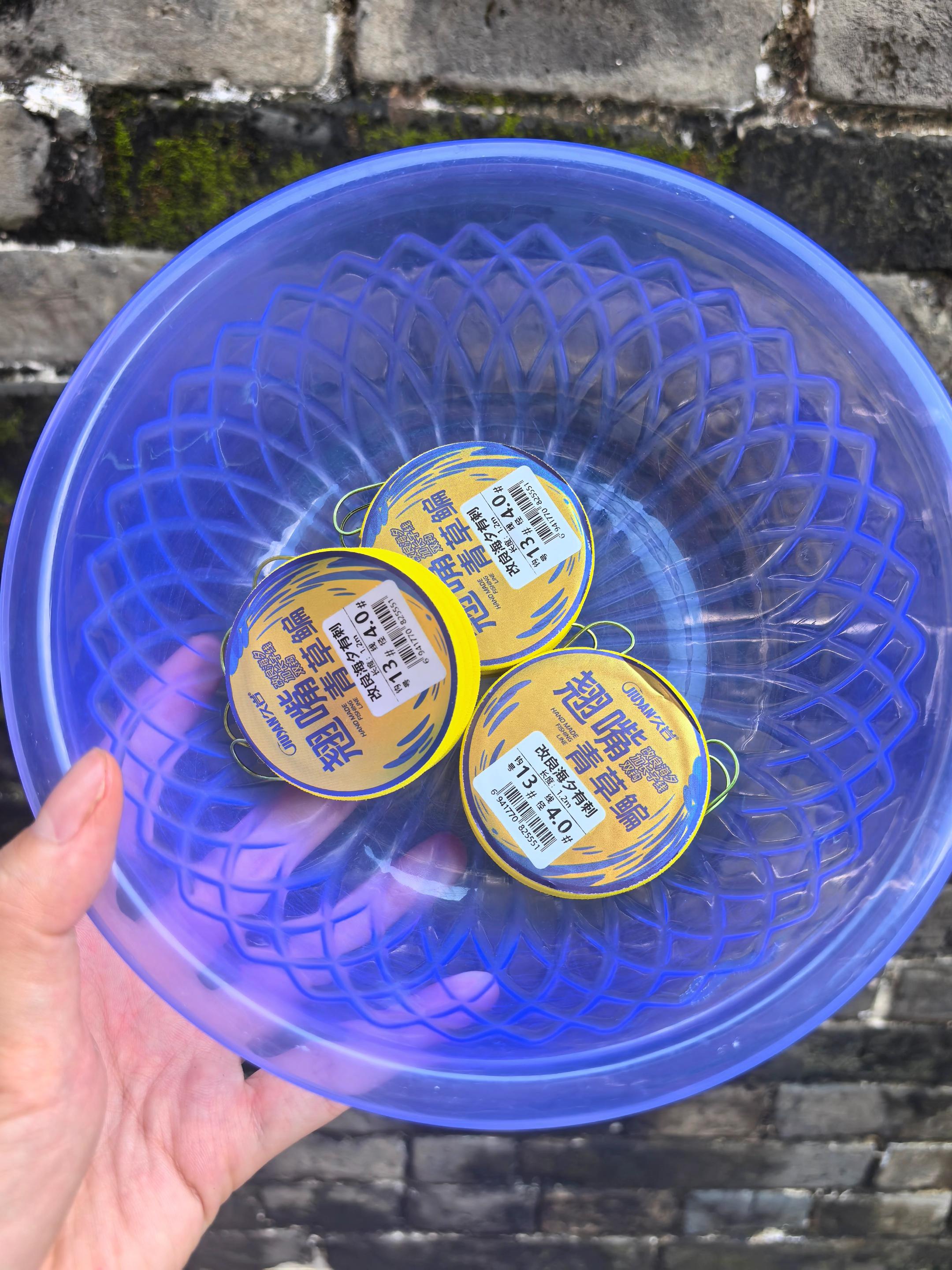 《小惠同款翘嘴杀手!久岩绿成品双钩直接狂拉》 钓翘嘴还在自己绑线?小惠同款久岩绿成品双钩来救场!改良金海夕+伊势尼钩型,钩尖锋利穿透力拉满,专攻翘嘴等掠食性鱼类。加长子线设计,抛投更远、泳姿更自然,诱鱼效率翻倍。每副都手工精绑,线结牢固不脱线,拆开直接拴主线,野钓、路亚翘嘴不用等,跟着小惠选,下竿就有口,爆护更轻松!#翘嘴钓鱼技巧 #钓鱼钩推荐 #小惠同款鱼钩 #久岩绿金海夕鱼钩 #成品子线双钩
