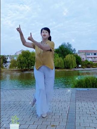 #我把故乡比苏杭