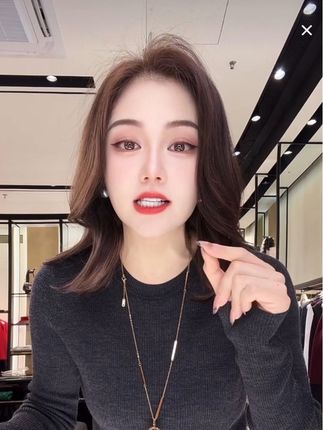 #百搭显瘦 #洋气减龄 #减龄穿搭 #内穿外搭都好看 #品质女装