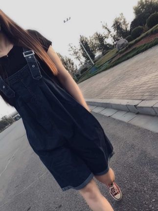 总会有那么一天,你会放下如今的执着和不舍,带着些许遗憾,是认清是放过,是释怀也是无能为力……