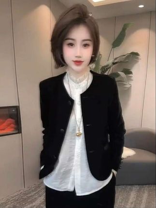 #当你坚持姐很贵的穿搭理念 #小香风外套 #怎么搭都好看 #气质外套 #轻奢女装