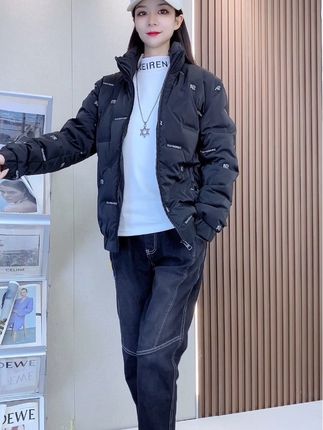 男士冬季新款韩版修身保暖羽绒服外套套装,时尚休闲百搭!#男士羽绒服 #男士外套 #保暖穿搭 #休闲套装 #保暖又好看