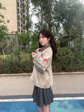 哈哈哈哈哈 没人知道我在笑什么#甜妹 #宝宝看镜头#BJHG外套