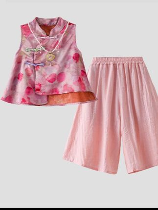 #dou上热门 #新中式穿搭 #国风汉服#女童穿搭 #把女儿打扮成精致小公主 @巨量千川 @DOU+小助手