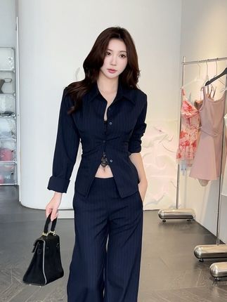 #高级感穿搭 #女人味十足 #气质优雅 #时髦精的ootd #精致女人