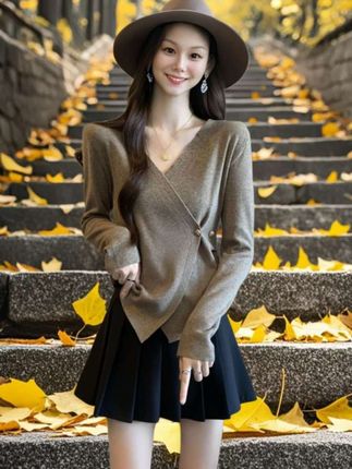 大码交叉不规则V领长袖T恤女春秋新款胖mm宽松显瘦遮肉正肩上衣女#通勤穿搭如何摆脱土气感 #初秋一周不重样穿搭#中性风入秋穿搭灵感#秋季穿搭cleanfit杀回来了#如果上班都穿流光高智风