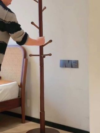 实木落地衣帽架,卧室家用挂衣架简易立式挂衣杆室内客厅挂包架#好物推荐🔥 #实木落地衣帽架 #挂衣架