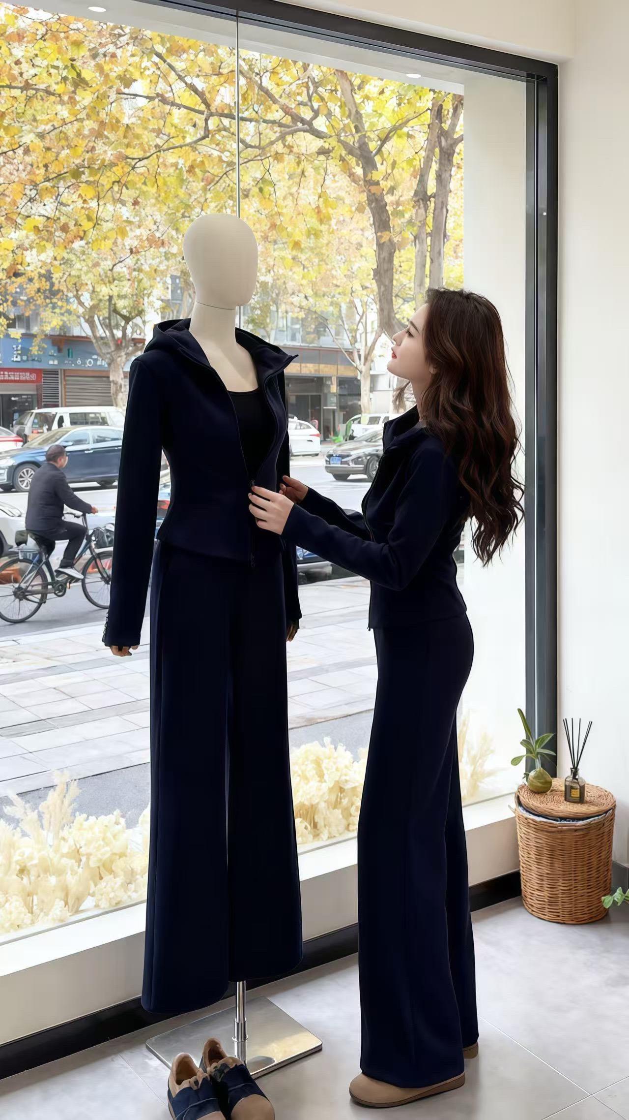 #秋季松弛感穿搭 #秋天的氛围感 #显瘦显高显腿长 #早秋穿搭三分钟出门不是梦 #秋冬穿搭新鲜感在线 @抖加🔥上热门🔥dou+🔥热点宝 @巨量千川 @DOU+上热门