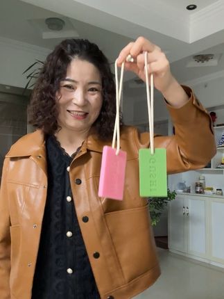 这香薰蜡真的好用,香味还持久
