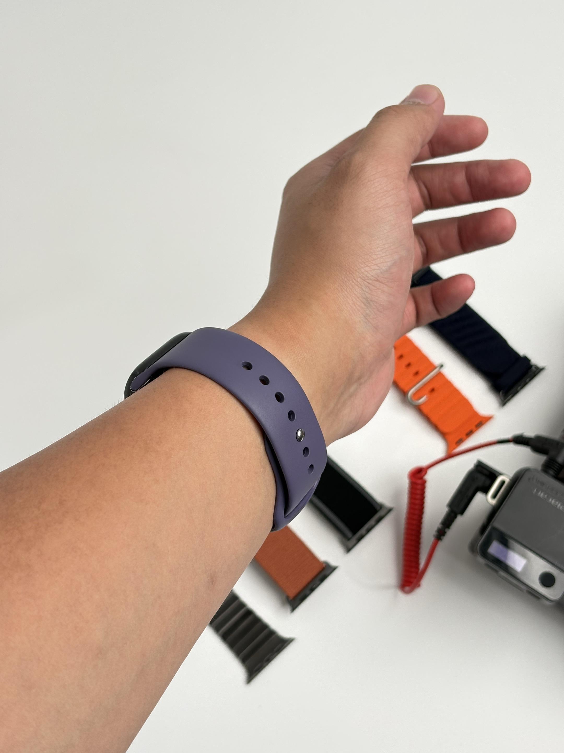 今年的雾紫色也很适合s11黑盘啊。男生也可以尝试一下#雾紫色 #iwatchs11 #苹果手表s11 #苹果手表