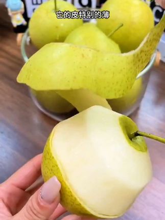 新鲜砀山青梨翠冠梨口感脆甜多汁现摘现发口感非常好好物推荐