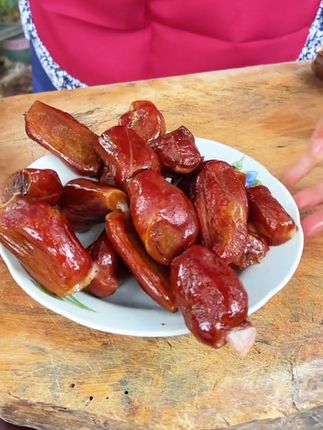 #农家烟熏腊肉 #排骨香肠 #好吃到停不下来 #真材实料才能做出好味道 #烟熏排骨香肠