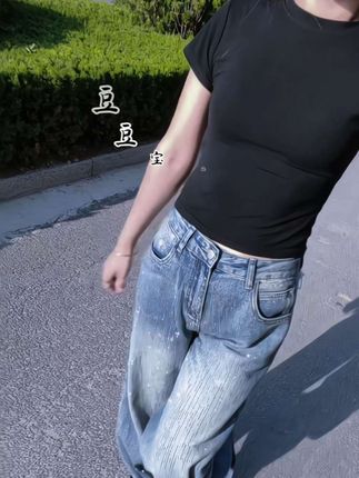 “别想太多,好好生活,爱你的人,不会让你什么都没有…”#重工烫钻牛仔裤 #牛仔裤 #阔腿裤 #显瘦显高显腿长