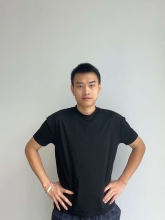 回复 @多喝椰子水的评论 小骨架也能穿出双开门!xkg这件正肩短袖上身太显壮了!太显肩宽了!#男生穿搭#型男穿搭#穿衣显壮#健身穿搭#ootd穿搭