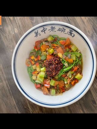 陕西菠菜面.面条色泽100%来自菠菜自身, 配料极简#菠菜面 #陕西菠菜面 #简单家常美食做法 #营养面条 #菠菜面条