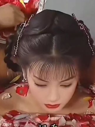 #上热门 #怀旧经典影视 #还珠格格 #永琪小燕子 #可爱 可可爱爱的小燕子,经典就是经典,谁也替代不了😘😘😘