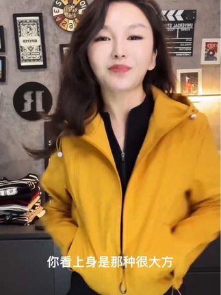 2025秋季新款时尚防风短款收腰连帽风衣工装韩版休闲外套女#时尚防风短款风衣外套#超便宜超划算 #谁穿谁好看系列 #高级感穿搭 #爆款热卖中