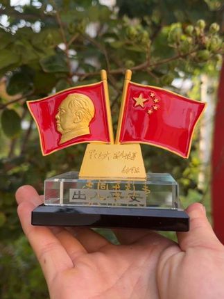 伟人水晶红旗摆件#汽车摆件#车载摆件#水晶摆件摆件摆台#致敬伟人