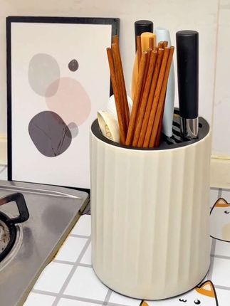 厨房里的井然有序,全靠这个多功能筷子收纳盒! nó箸刀具各归其位,烹饪更顺心。 #收纳盒 #方便好用#收纳好物