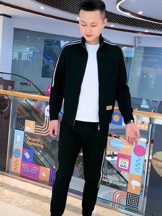 #男士休闲运动套装 #潮流百搭两件套 #早秋穿搭 #品质男装 #穿出高级感