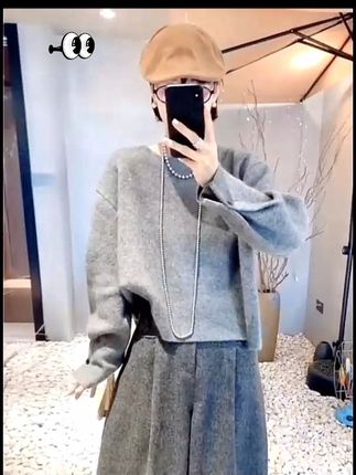 #个性设计 #轻熟风穿搭 #后排扣 #小众穿搭 #我要上热门🔥