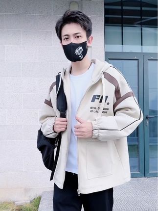 青少年男生秋冬季针织连帽学院风外套,有春秋款和二棉款!#男生穿搭 #外套 #男装外套 #男装搭配 #外套分享