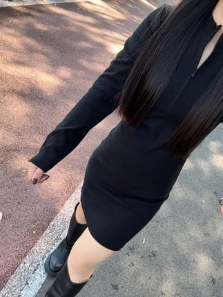 这一路上好与坏我都不在乎了 只想把自己养得越来越快乐,健康,平静,其他的都不太感兴趣