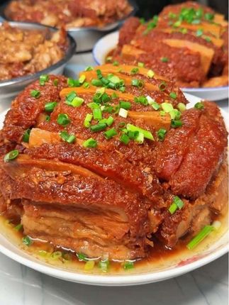 世界扣肉看中国,中国扣肉看广西,广西扣肉名不虚传#广西香芋扣肉 #扣肉
