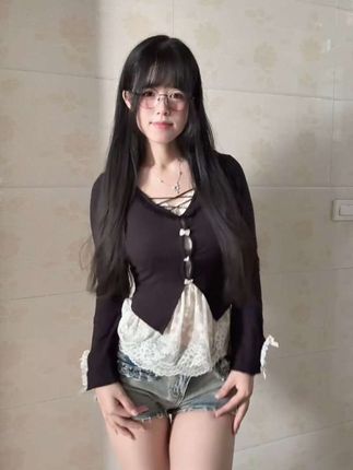 悄悄做个梦给你 又怕做梦梦见你#正常穿搭无不良价值观导向 #悄悄做个梦给你又怕做梦梦到你 #dou来上热门 #卡点舞