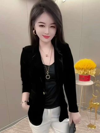 早秋新版轻奢气质修身丝绒西服外套中国风时尚黑色#早秋冷冽又随性的气质穿搭#早秋贵气感穿搭 #通勤穿搭如何摆脱土气感#初秋一周不重样穿搭 #早秋显身材平价上衣合集