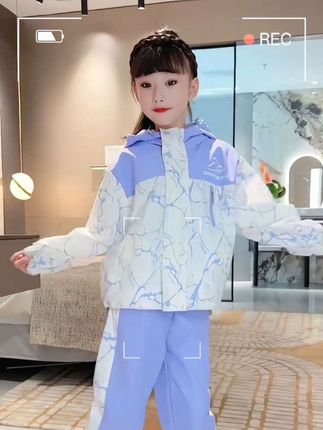 女童时髦套装洋气秋季新款中大童春秋运动休闲女孩儿童女童秋装#中大童搭配 #女童穿搭 #女童套装 #爆款热卖中 #生女儿就是用来打扮的