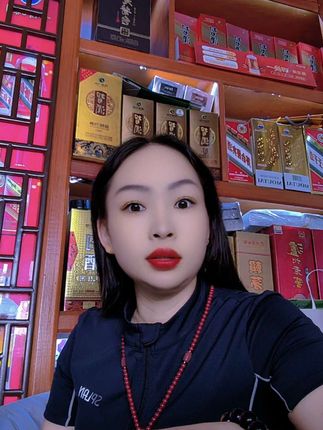 守店无聊的小姐姐又唱起来咯🤭🤭