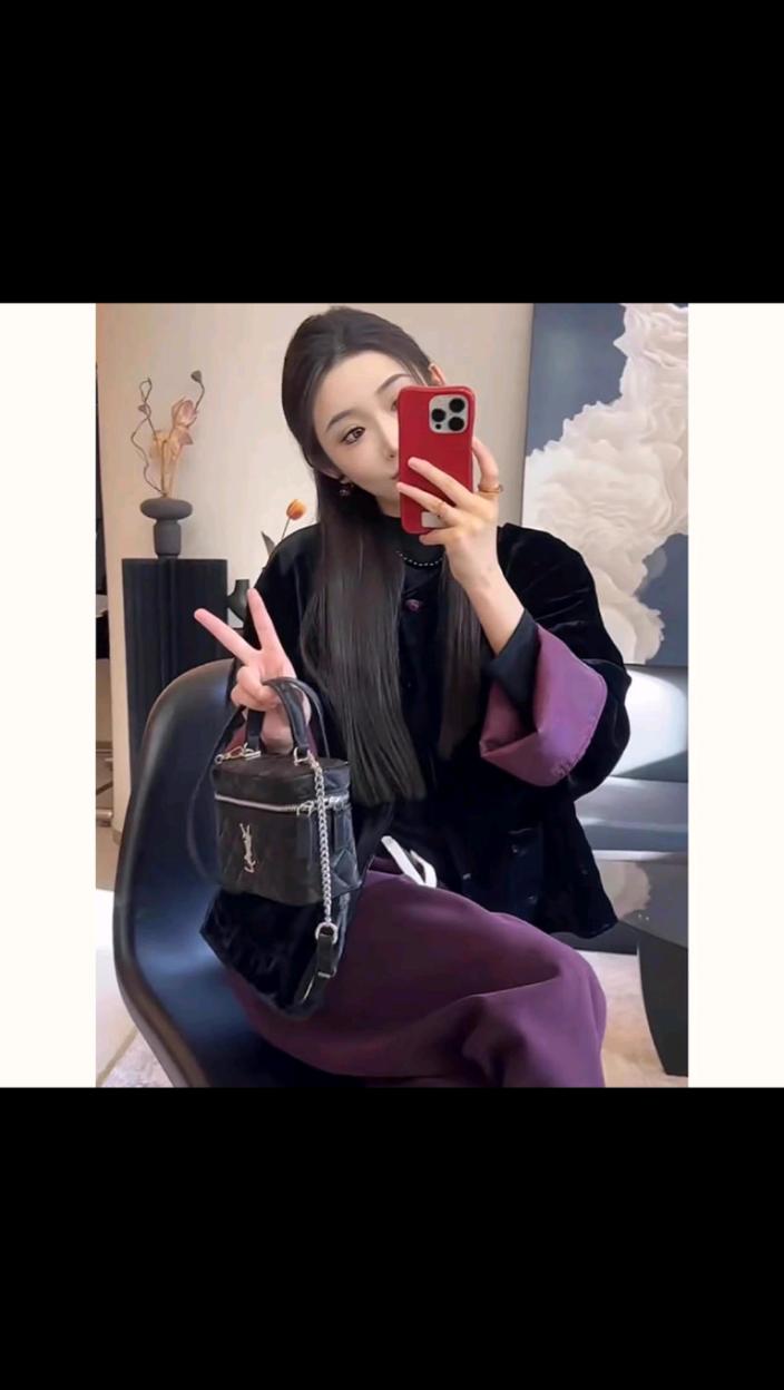 新款复古新中式两件套。#秋冬穿搭新鲜感在线#穿搭#高级感穿搭#气质范#新中式
