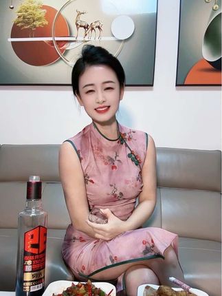 纵有那千言万语,也难尽几多情意,花前月下已成陈迹,此后是梧桐细雨,梦里相思……@抖音小助手