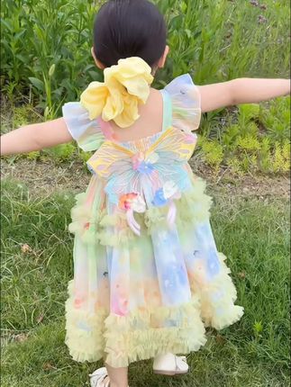 #我要上热门 童夏季连衣裙2025新款炫彩扎染立体蝴蝶裙多巴胺公主裙#夏季新款#太美了 #儿童礼服公主裙 #谁还没个公主梦 @自强不息1.0 @抖音Dou+上热门
