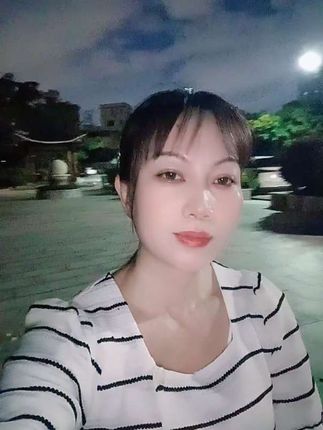 人都去哪了,冷冷清清的公园,今晚又是我一个人的😂@DOU+小助手