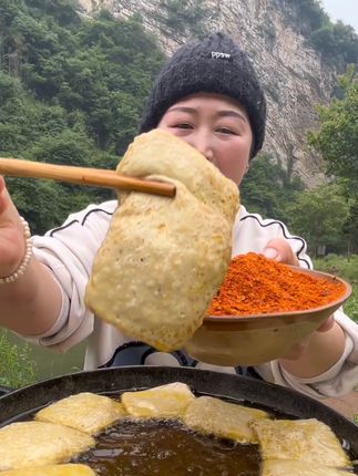 #家乡特产 #土特产 #民间传统美食 #贵州正宗大方六龙手撕豆腐干 我的户外分享家乡美食