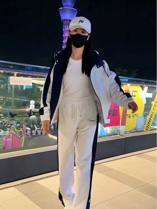 男士秋季新款时尚休闲运动套装,穿上帅气十足,跑步小姐姐倒追… #套装 #休闲套装 #运动套装 #秋季新款 #男装搭配