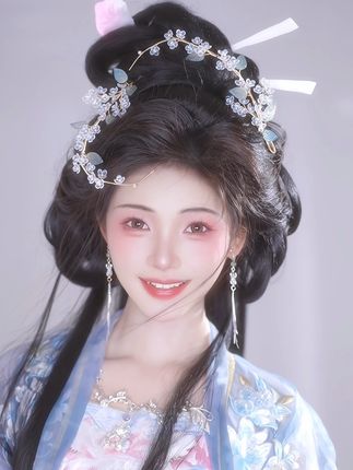 一种相思花自飘零水自流~ #国风合伙人 #仙气飘飘#清冷风#汉服妆造