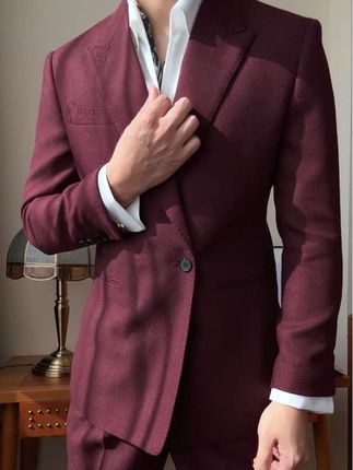 兄弟们,D家同款时尚西服,真的帅! #西装控 #西服穿搭 #型男穿搭 #高级feel #气质穿搭