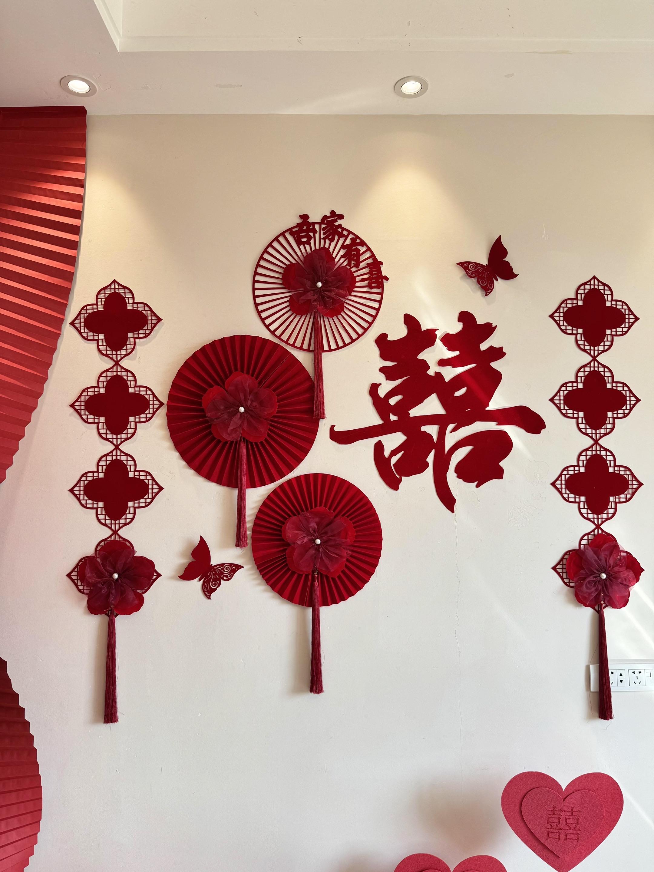 啊啊啊!!!为什么结完婚才发现!!!新中式的婚房布置 不管布置在床头还是晨袍拍照都是一绝! 中式婚房封神! #备婚好物分享 #新中式婚房 #新中式婚房布置 #婚礼倒计时 #婚房布置不伤墙