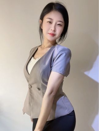 #女大学生#甜妹 不期待任何人……