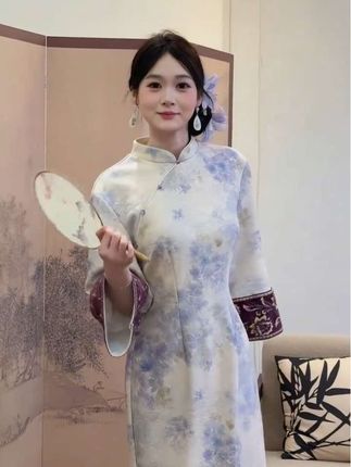 恰当的满足感才能提供幸福的可能性。#中式穿搭 #东方美学 #改良旗袍穿搭 #古典美 #汉元素