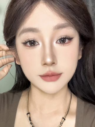 日常不挑人眼线画法教程!新手也能画! #眼线画法 #眼线教程 #新手化妆教程 #眼睑下至 #美妆模范生