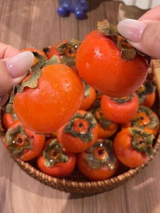 新鲜水果红皮黄肉油桃,田园直采,脆甜可口,产地直发!